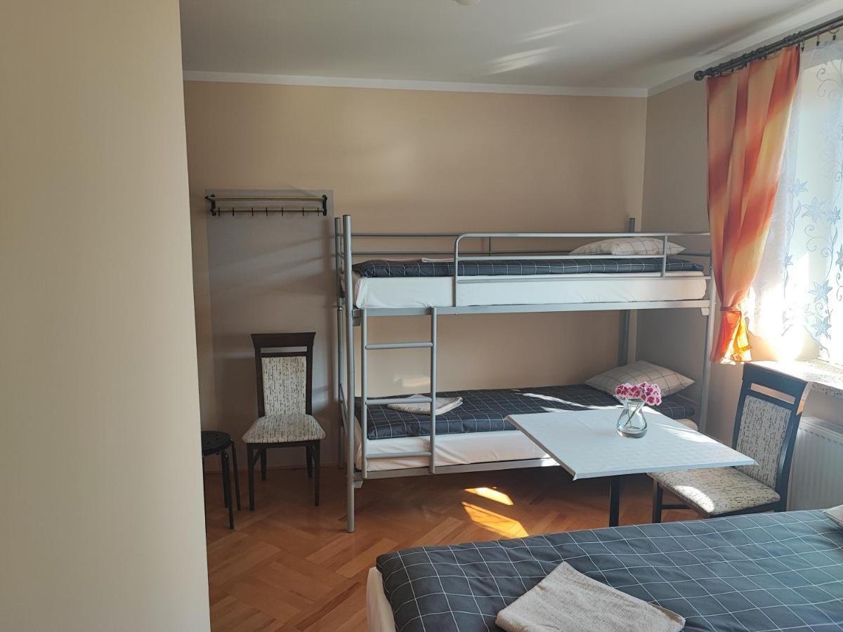Pokoje Goscinne Skawina Esterno foto